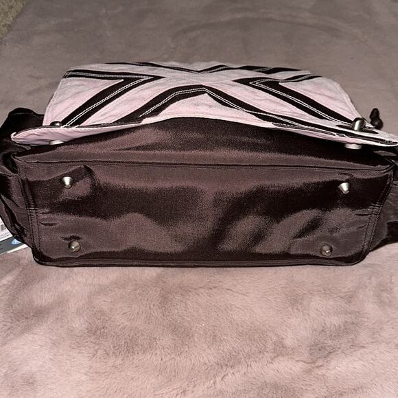NWT Kalencom Silver Spoon Hannah's Messenger Diaper Bag Pink and Brown - Picture 3 of 12
